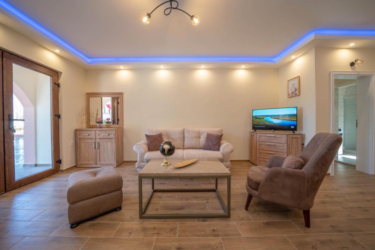 Apartment Vento Di Bocche II โกตอร์ ภายนอก รูปภาพ